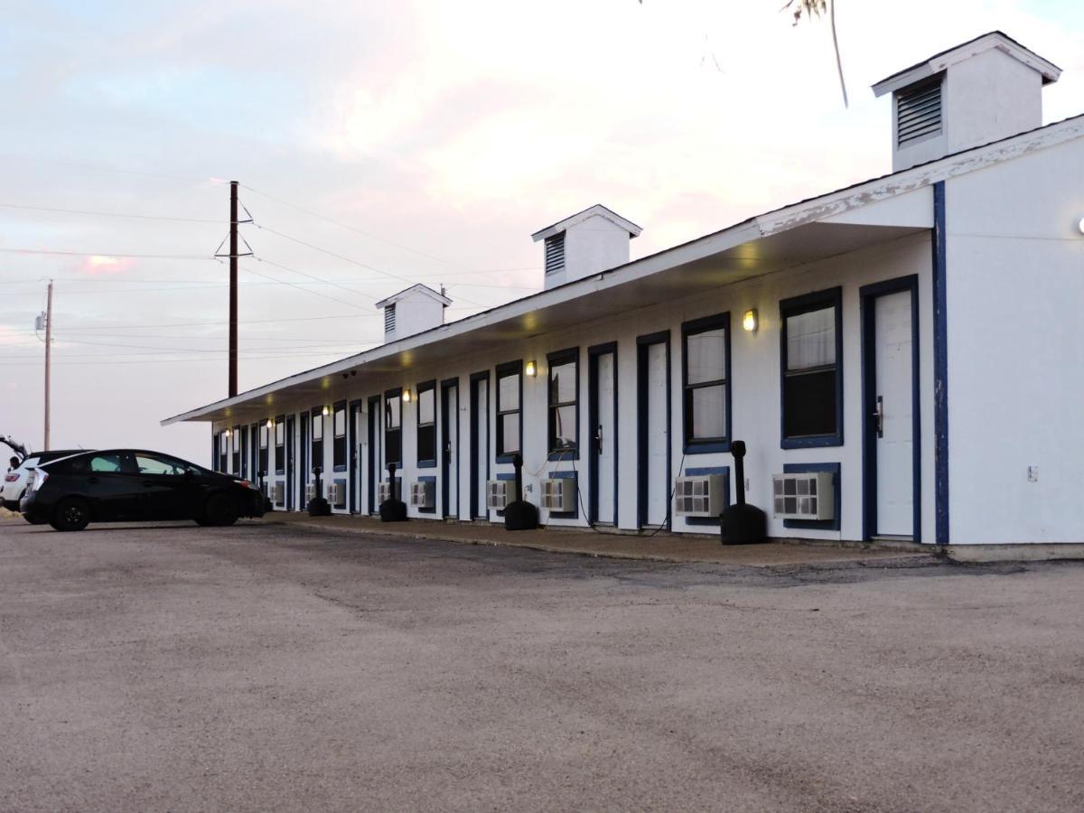 Riata Inn - Marfa Ngoại thất bức ảnh